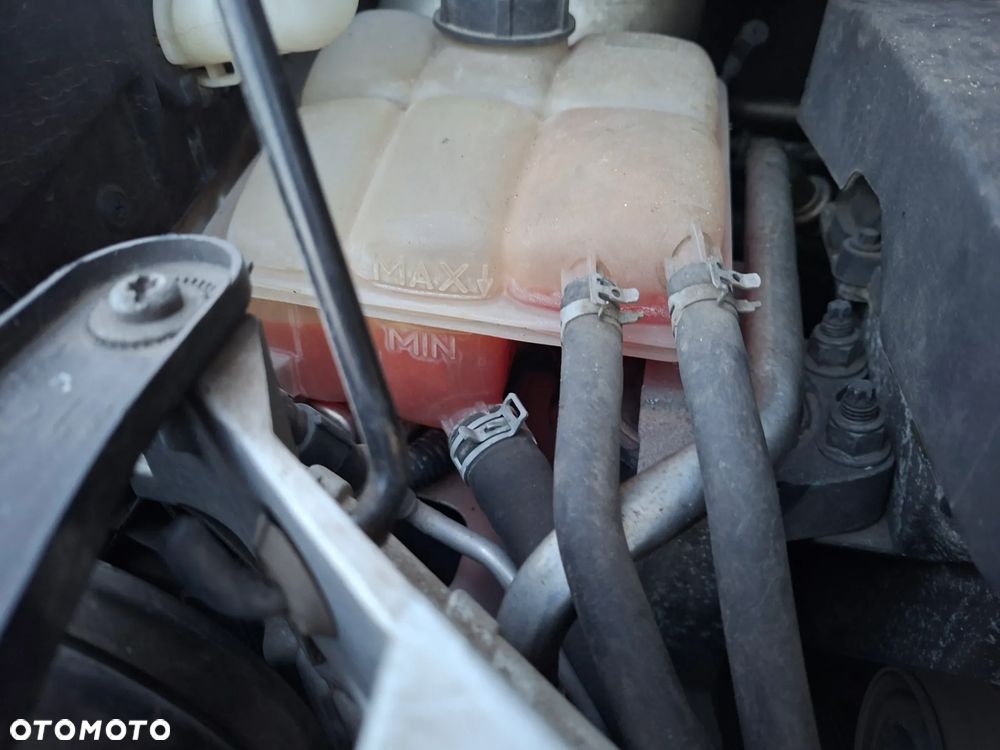 Ford C-MAX 2.0 Titanium - 19