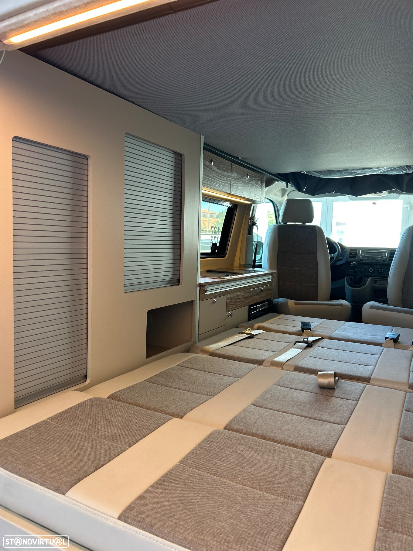VW T6 VW T6 Campervan 2.0 TDI (2017) - Caixa Manual - WESTFALIA - 8