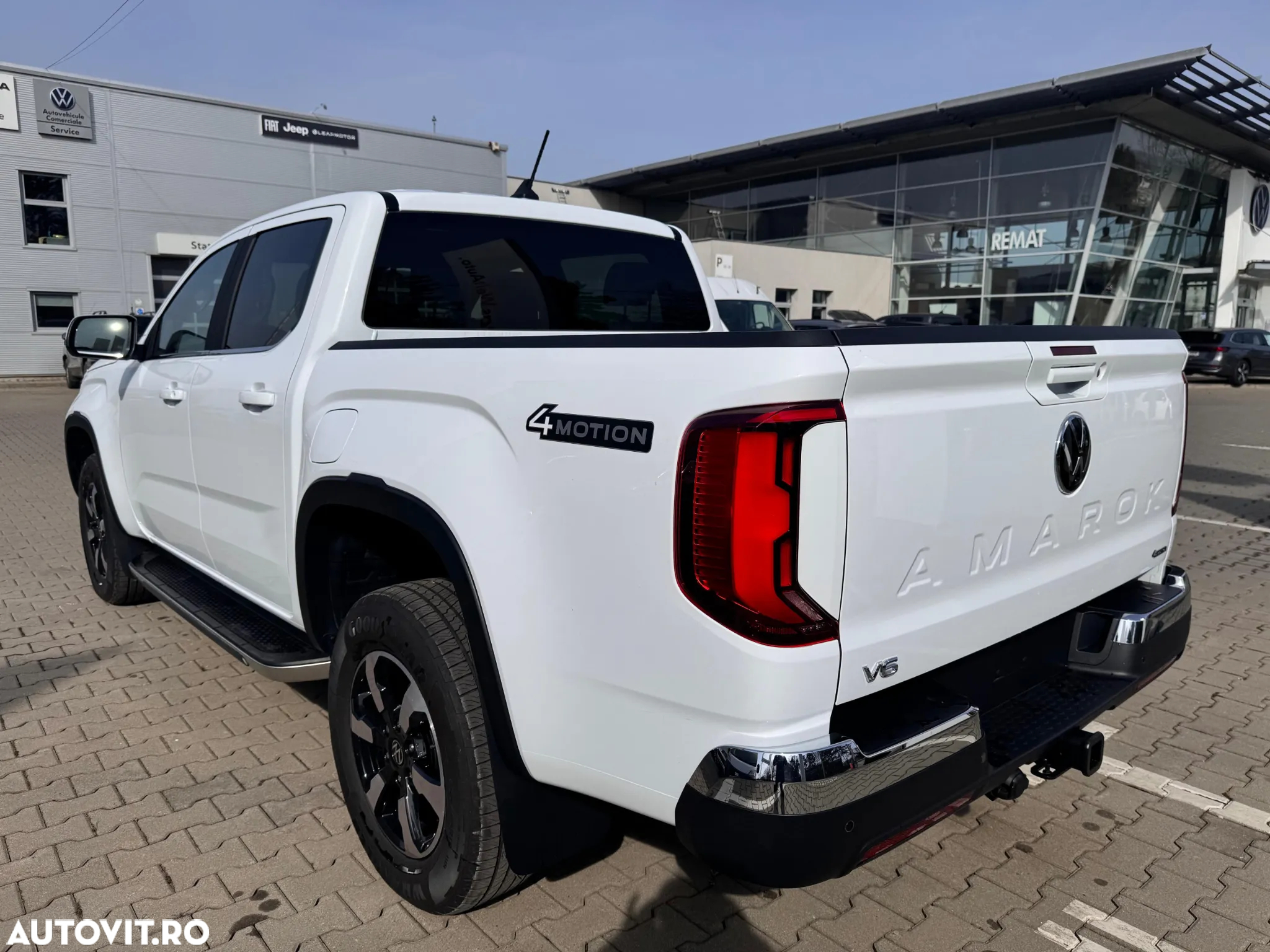 Volkswagen Amarok 3.0 TDI 241 CP 4M 10AT Style - 23