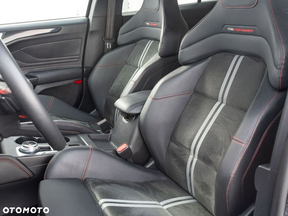 Ford Focus 2.3 EcoBoost ST X - 12