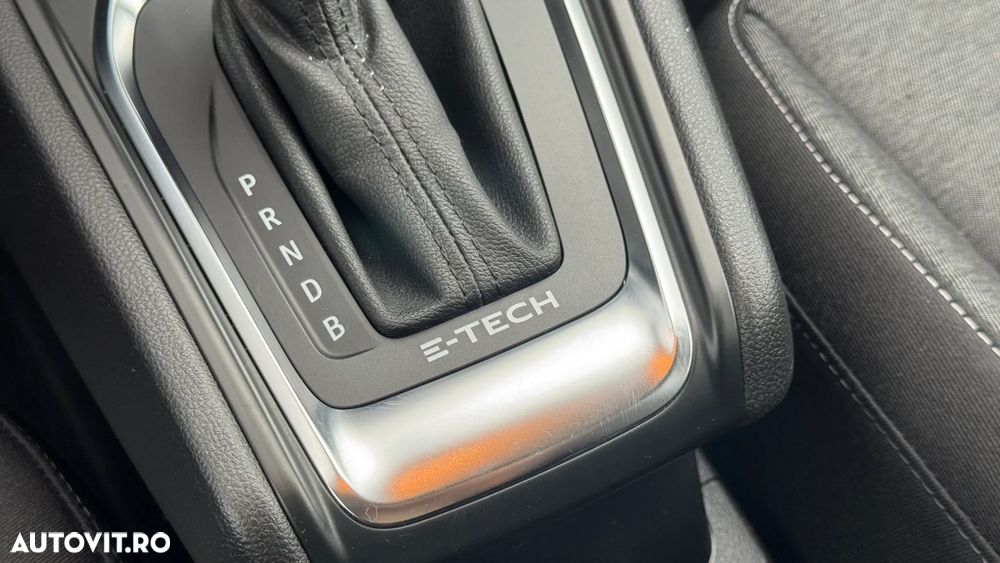 Renault Captur E-TECH Full 145 Techno - 18