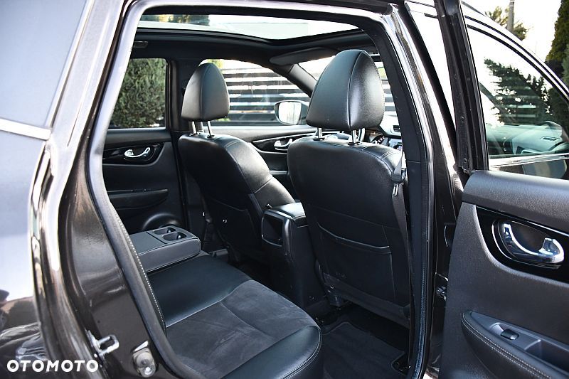 Nissan Qashqai 1.6 dCi Xtronic TEKNA+ - 20