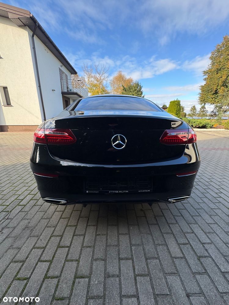 Mercedes-Benz Klasa E 300 9G-TRONIC - 5
