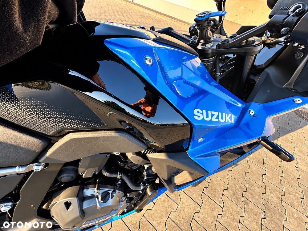 Suzuki GSX-R - 17