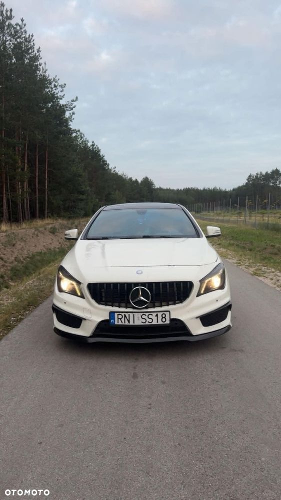 Mercedes-Benz CLA 45 AMG 4Matic 7G-DCT - 17