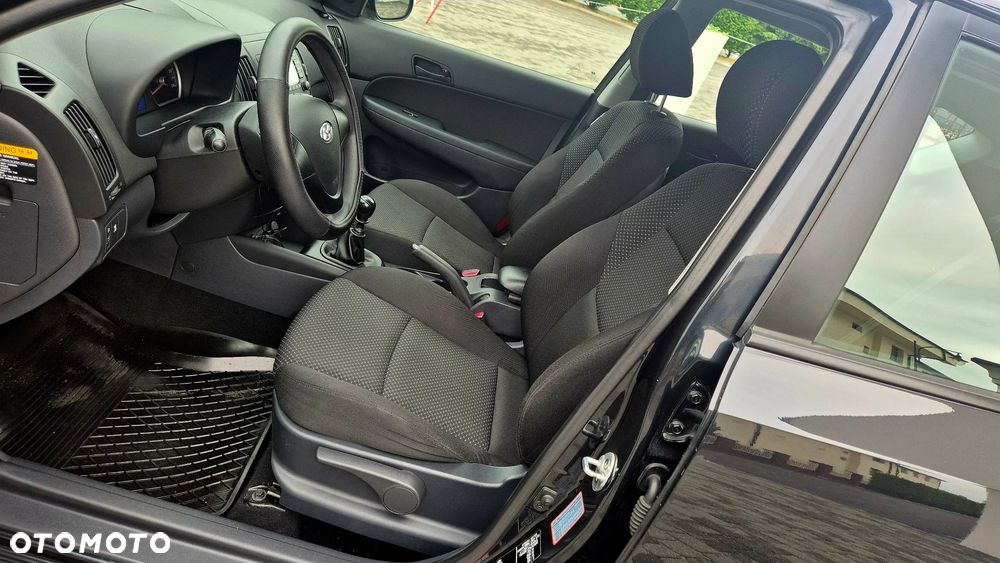 Hyundai i30 1.4 Classic + - 13
