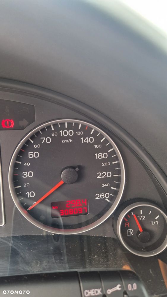 Audi A4 Avant 1.8 T - 10