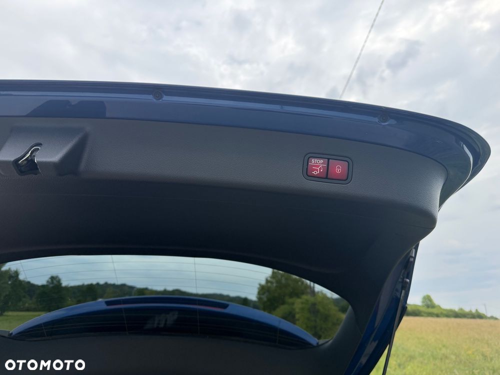 Mercedes-Benz GLC 300 4Matic 9G-TRONIC Edition AMG Line - 28