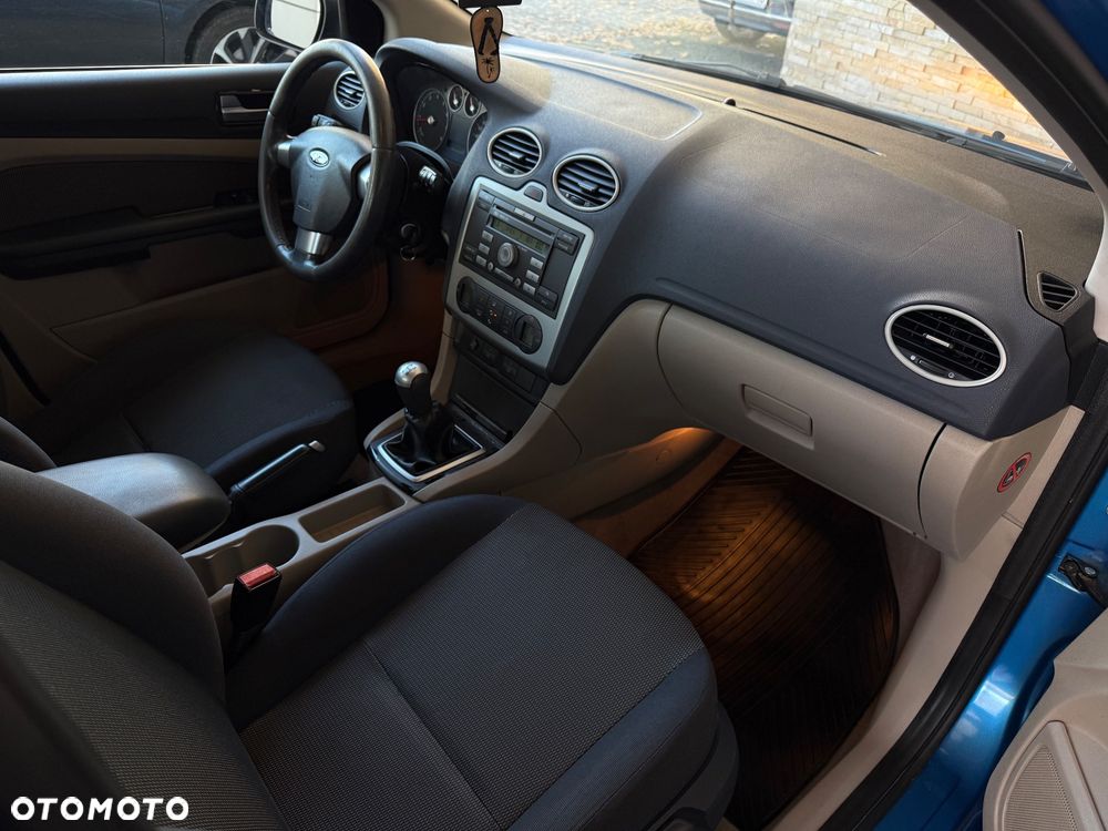 Ford Focus - 11