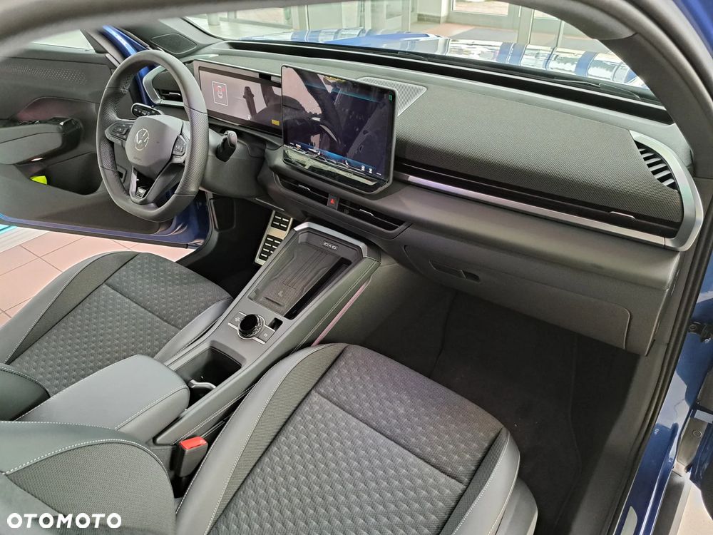 Volkswagen T-Roc 1.5 TSI R-Line DSG - 23