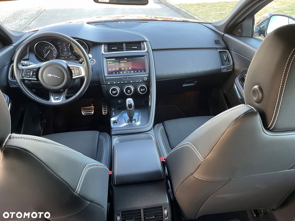 Jaguar E-Pace 2.0 i4D AWD R-Dynamic - 21