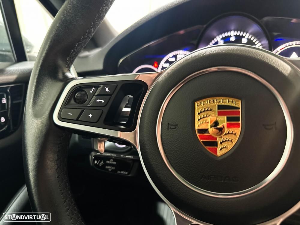 Porsche Cayenne Coupé E-Hybrid Platinum Edition - 45