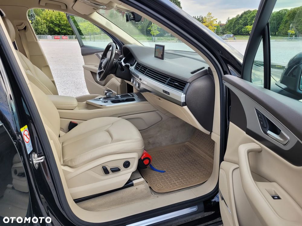 Audi Q7 - 13