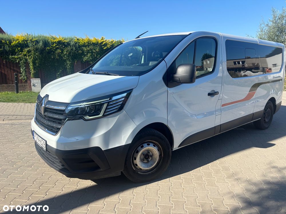 Renault TRAFIC - 2