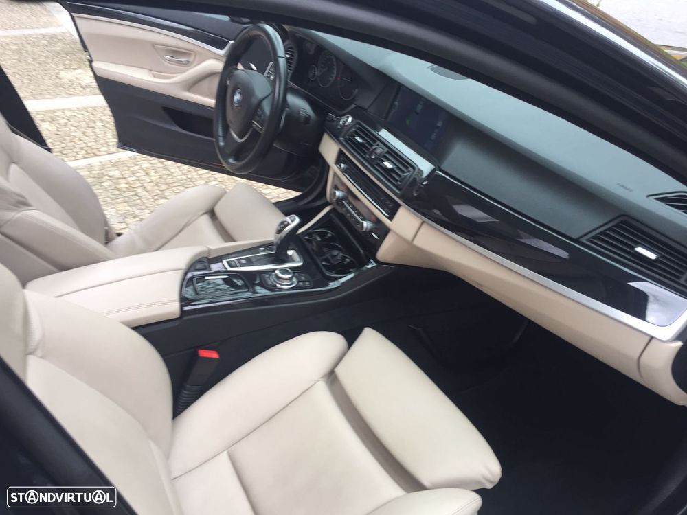 BMW 525 d Auto - 2