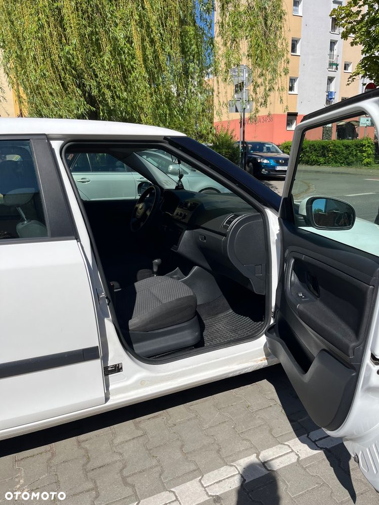 Skoda Fabia 1.6 TDI DPF Ambition - 10
