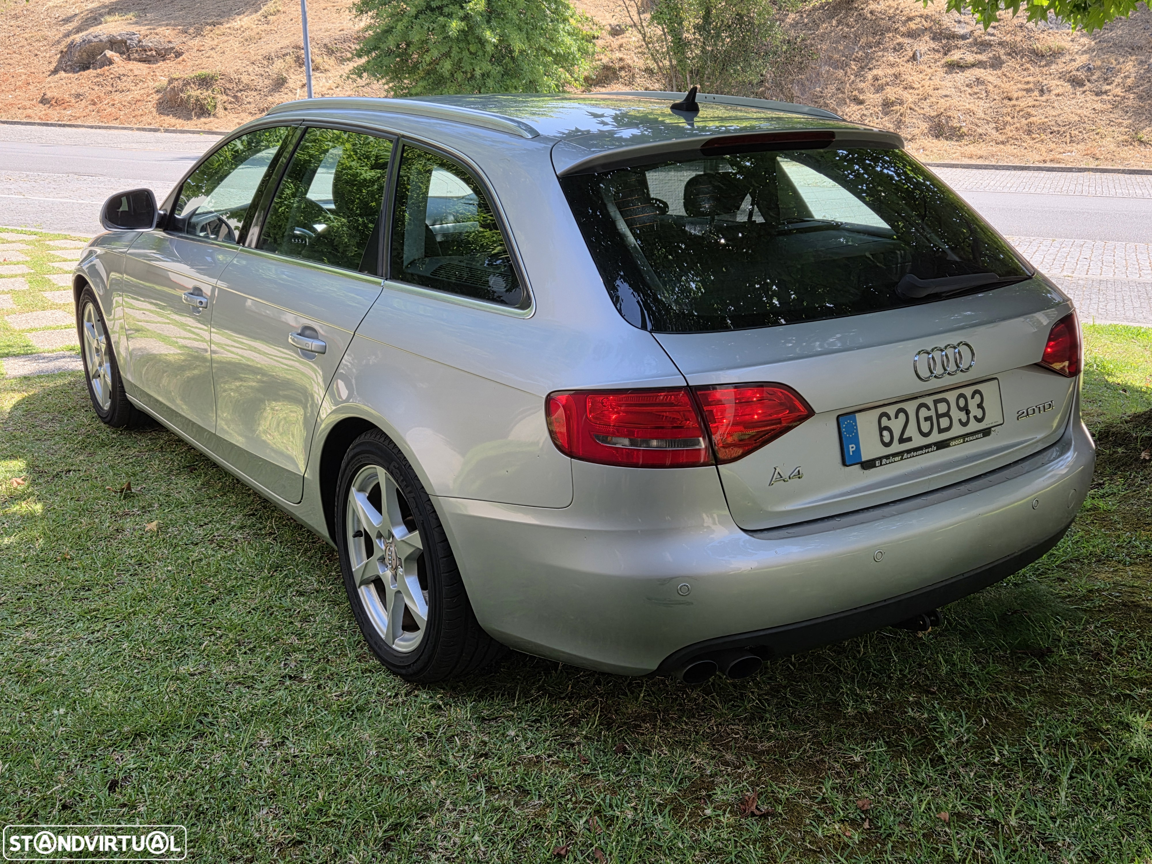 Audi A4 Avant 2.0 TDI Business Line Plus - 4