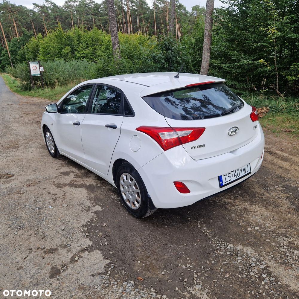 Hyundai i30 1.4 Premium - 11