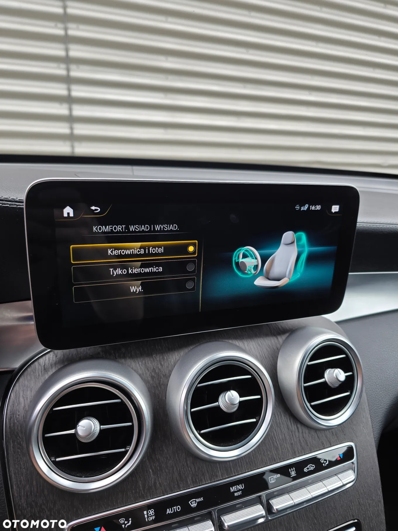 Mercedes-Benz GLC 300 d 4Matic 9G-TRONIC AMG Line - 28