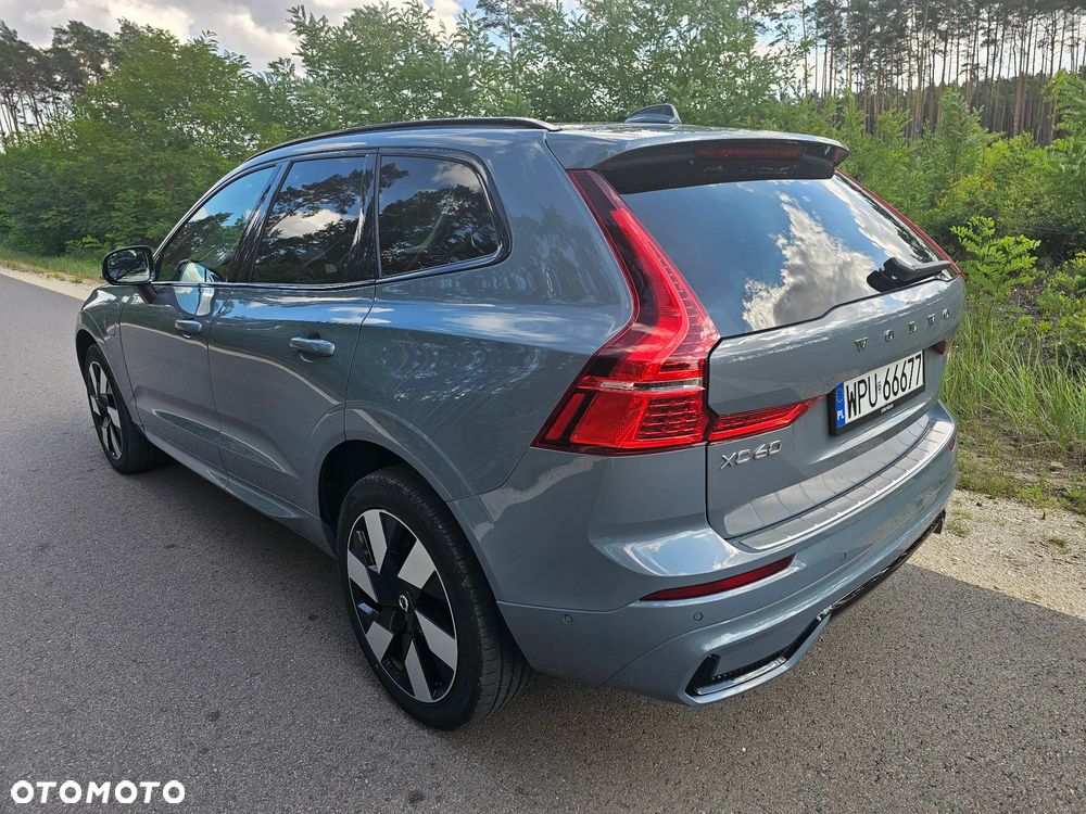 Volvo XC 60 T8 AWD Recharge Plus Dark - 4