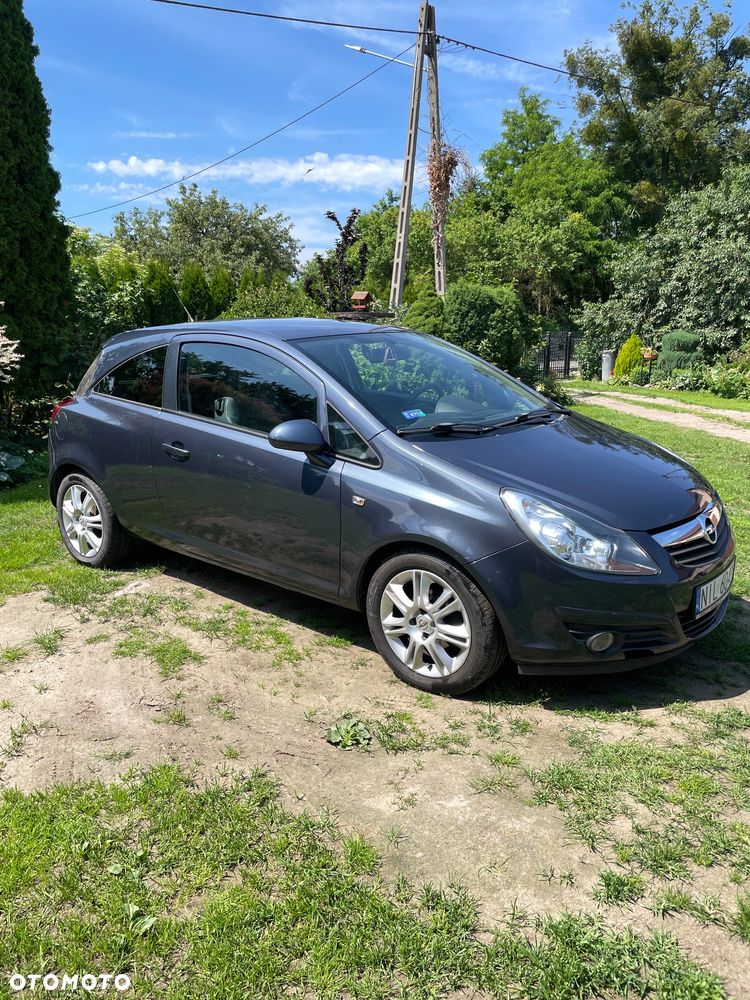 Opel Corsa 1.4 16V Cosmo - 1