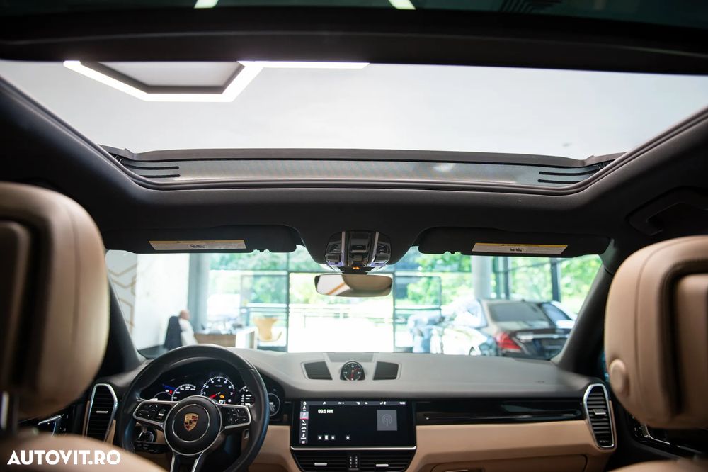 Porsche Cayenne Standard - 6