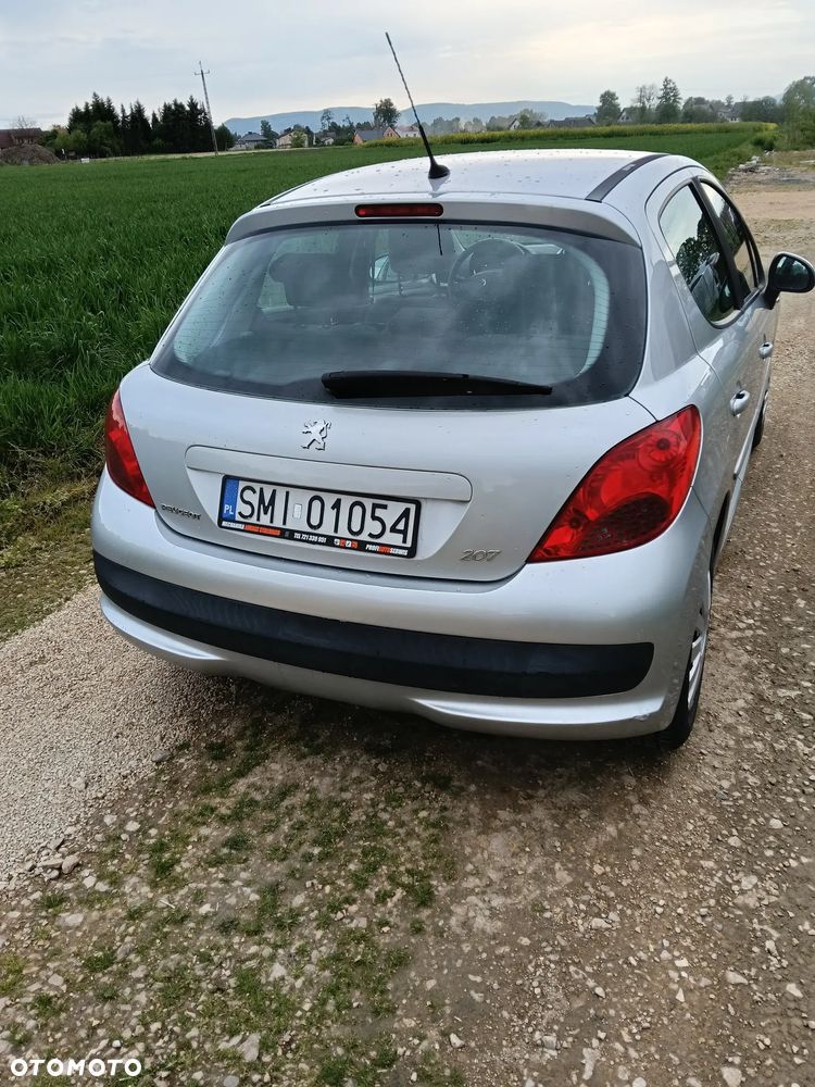 Peugeot 207 1.6 - 6