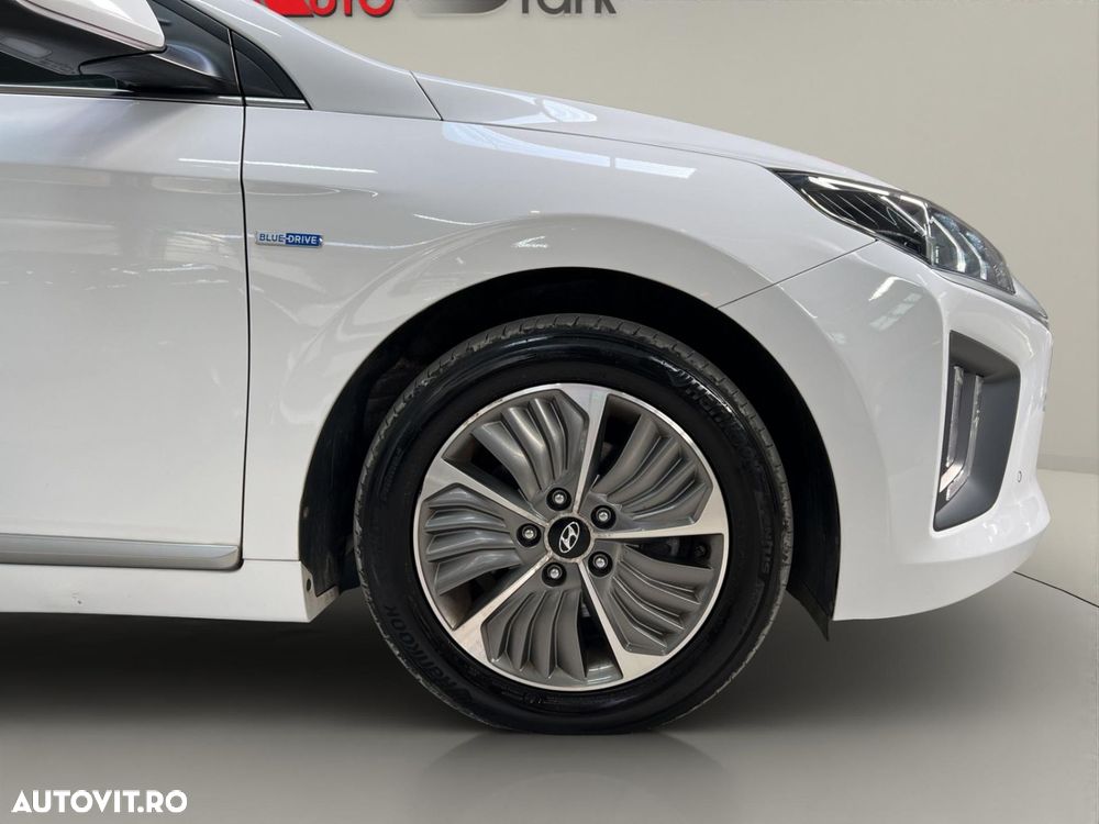 Hyundai IONIQ 1.6 141CP Exclusive - 40