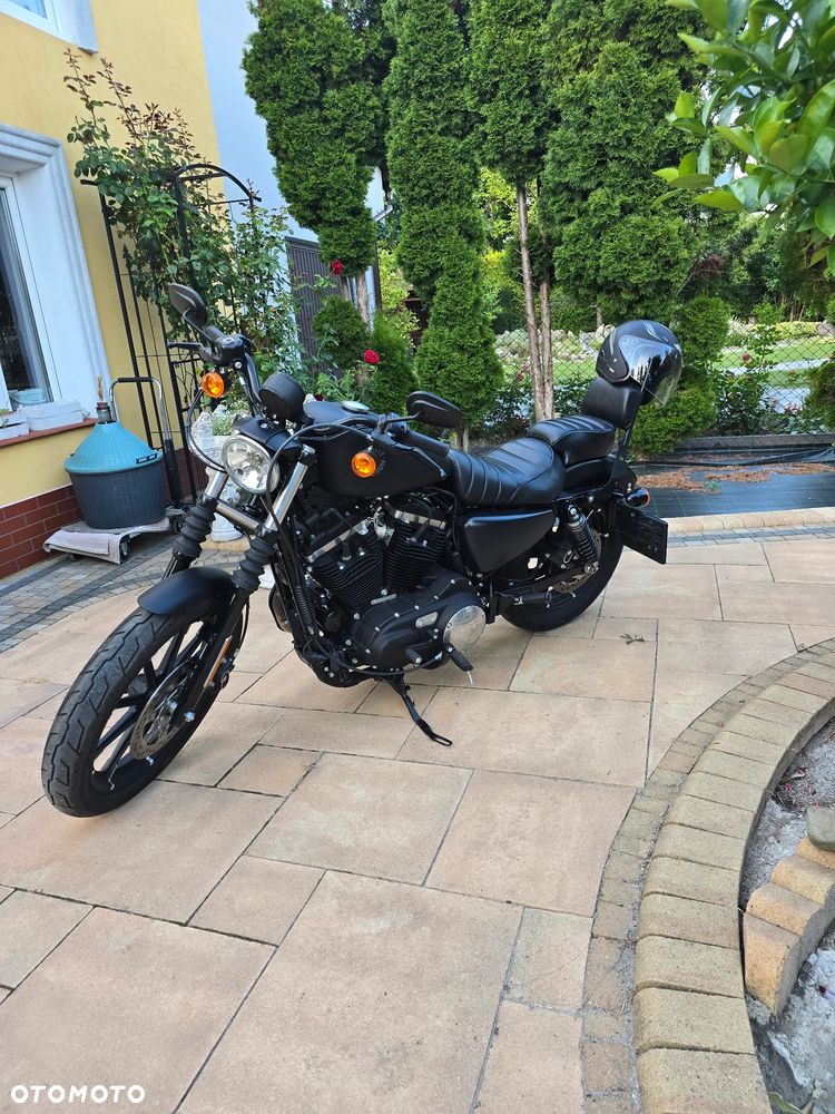 Harley-Davidson Sportster Iron 883 - 2