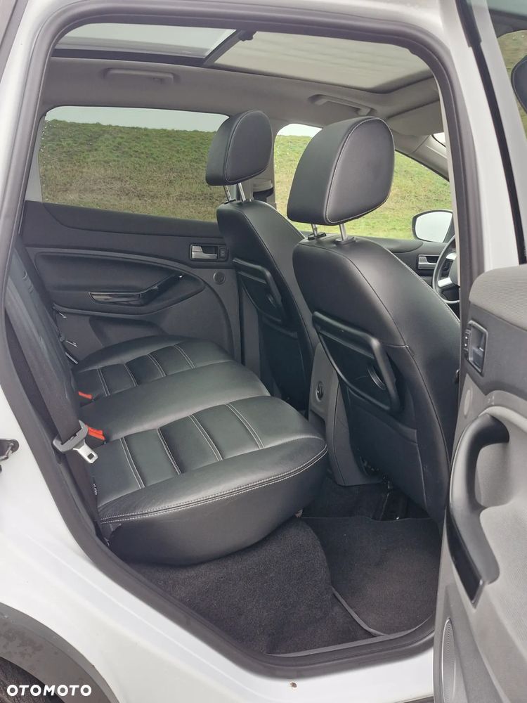 Ford Kuga 2.0 TDCi 4x4 Titanium - 16