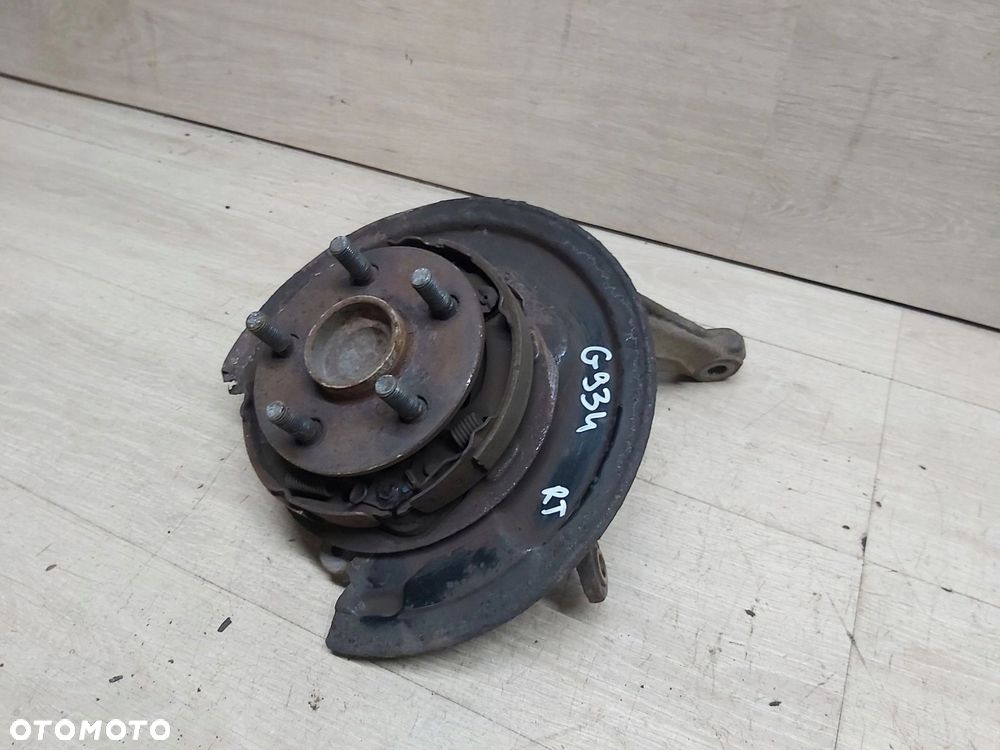 TOYOTA Avensis T25 03-08 r zwrotnica PRAWY tył piasta 5x100 - 1