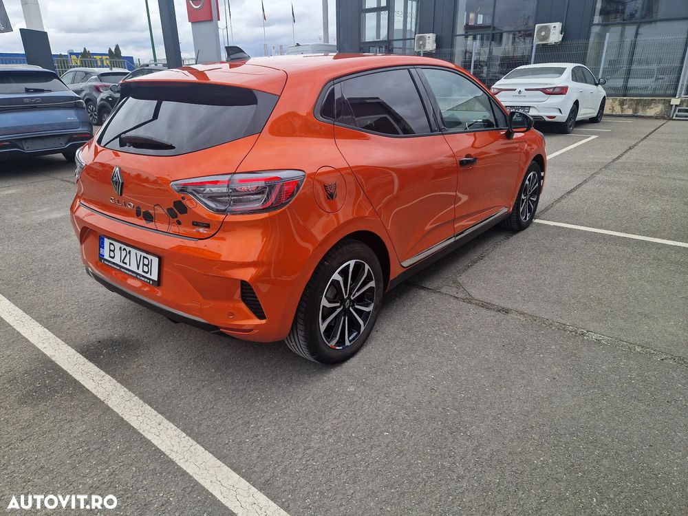 Renault Clio V E-Tech 145 Techno - 2