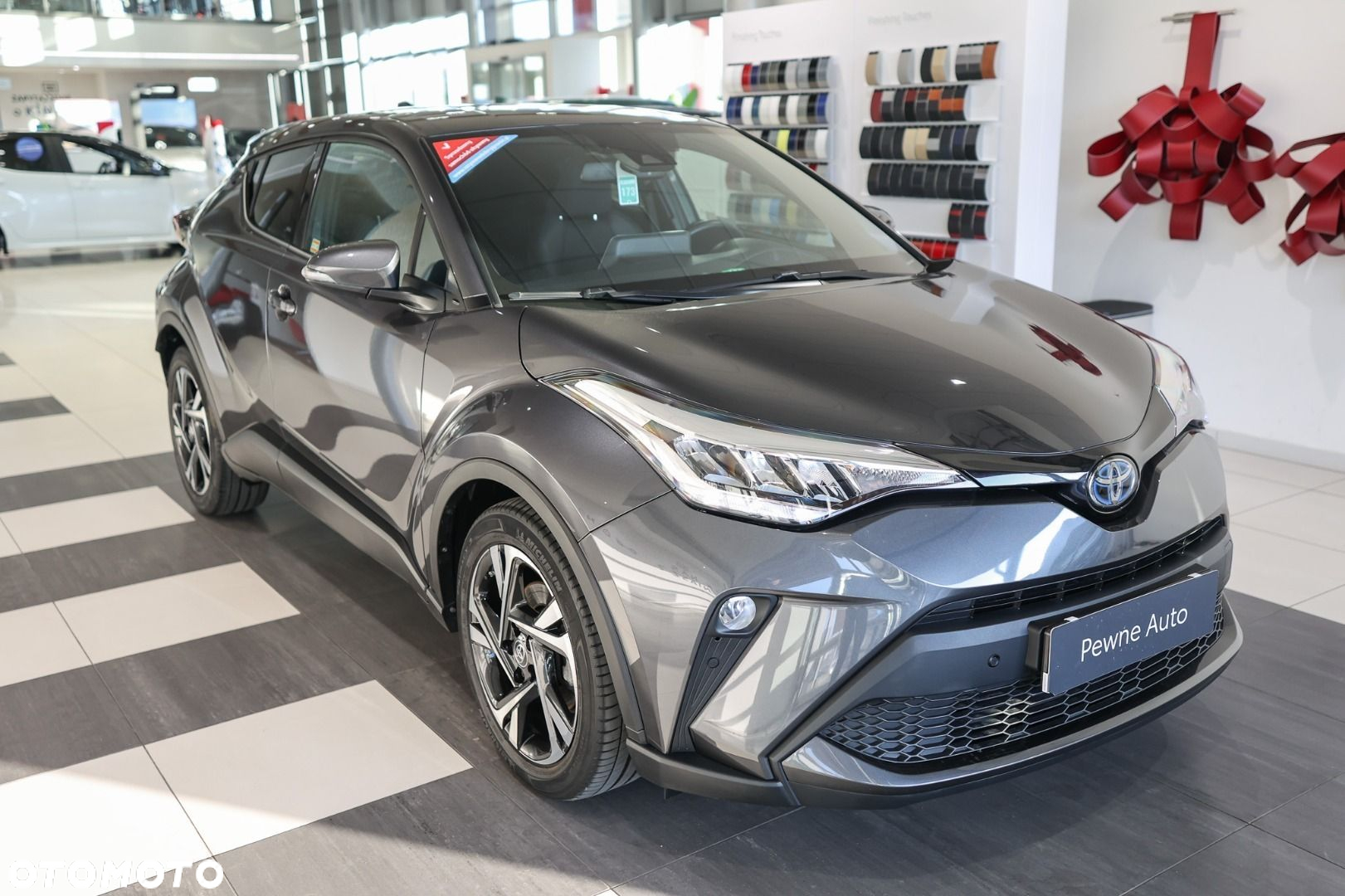 Toyota C-HR - 4