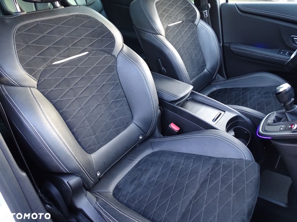 Renault Grand Scenic TCe 140 GPF BLACK EDITION - 20