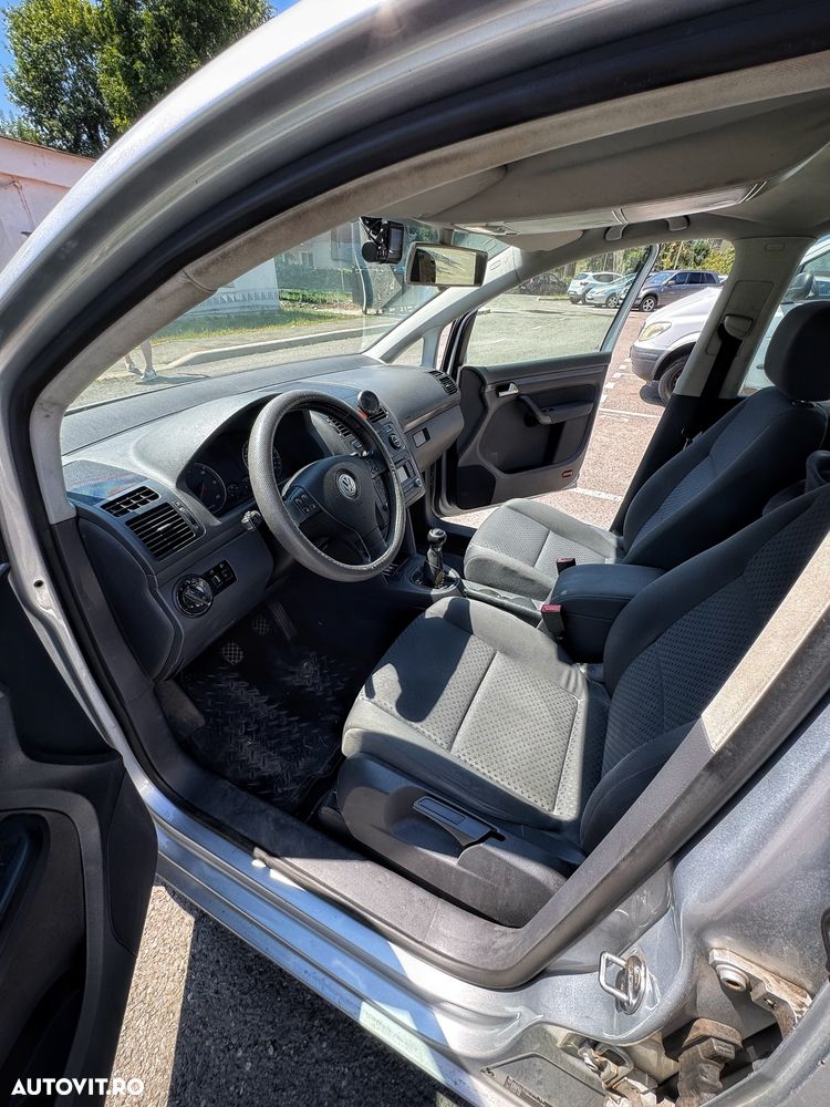 Volkswagen Touran 1.9TDI Highline - 7