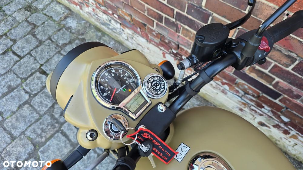 Royal Enfield Classic - 19