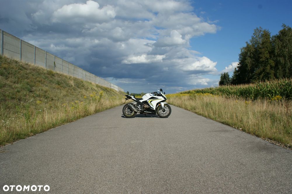 Honda CBR - 2