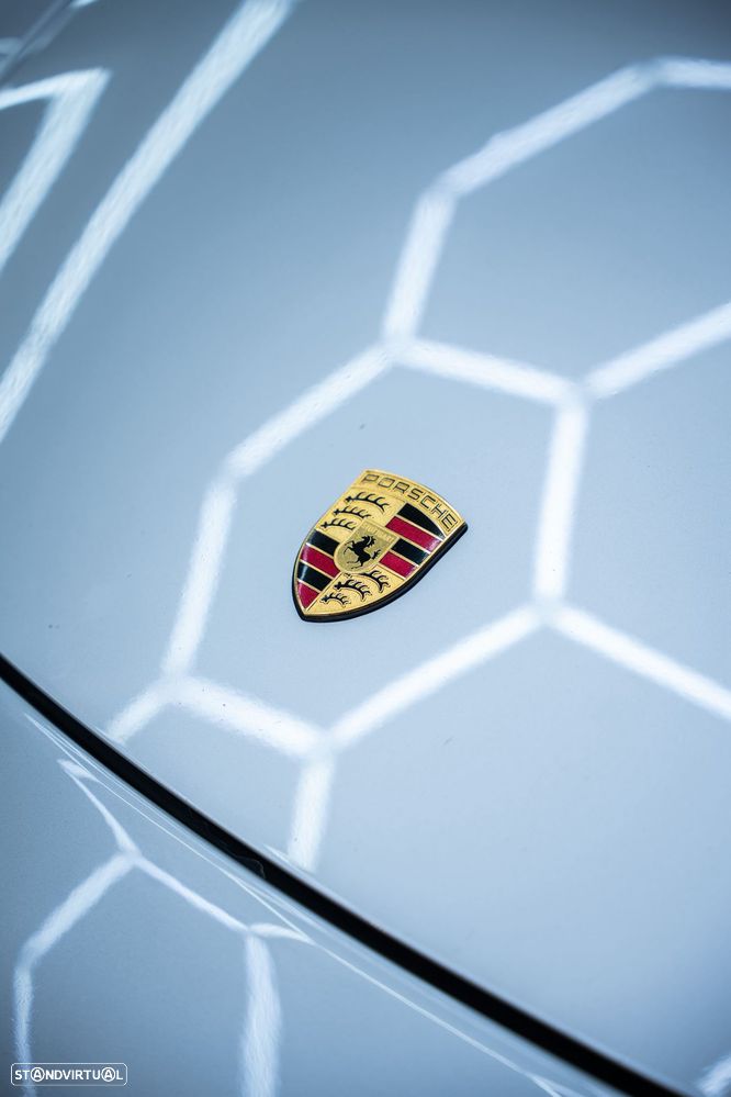 Porsche 911 Série F - 18