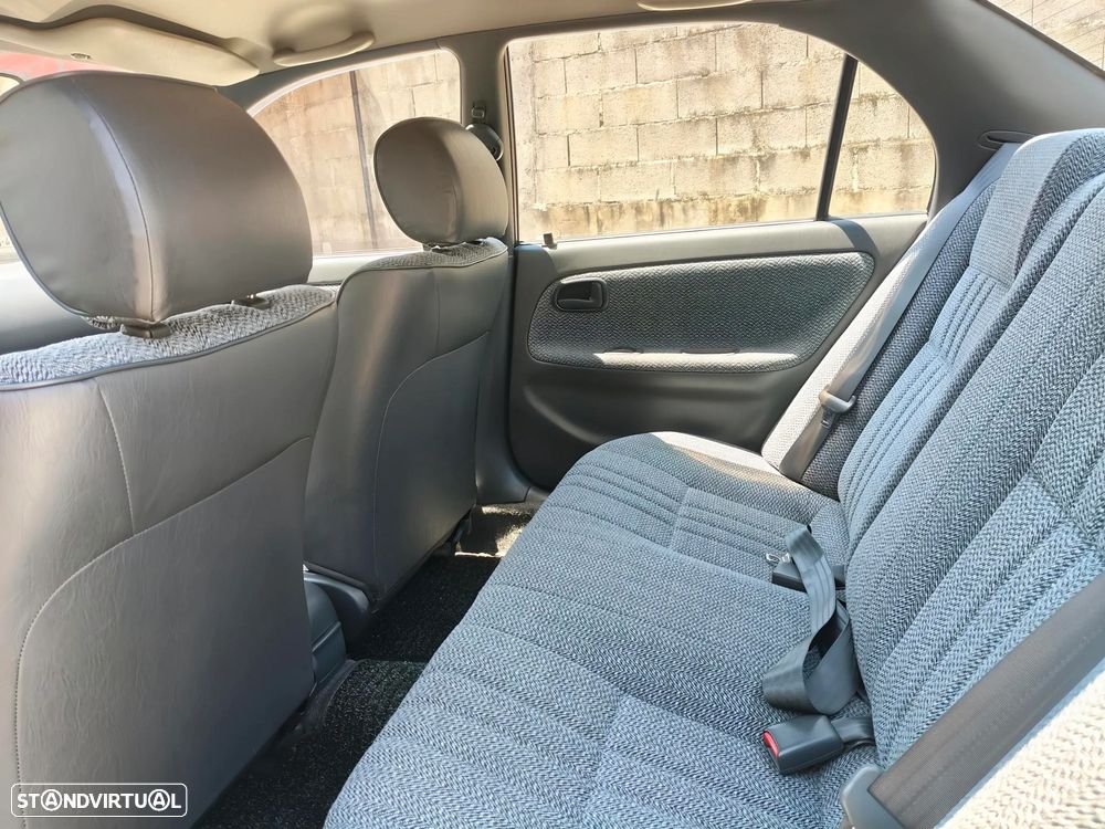 Toyota Corolla - 7