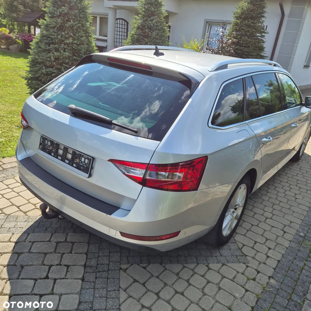 Skoda Superb 2.0 TDI DSG Active - 12