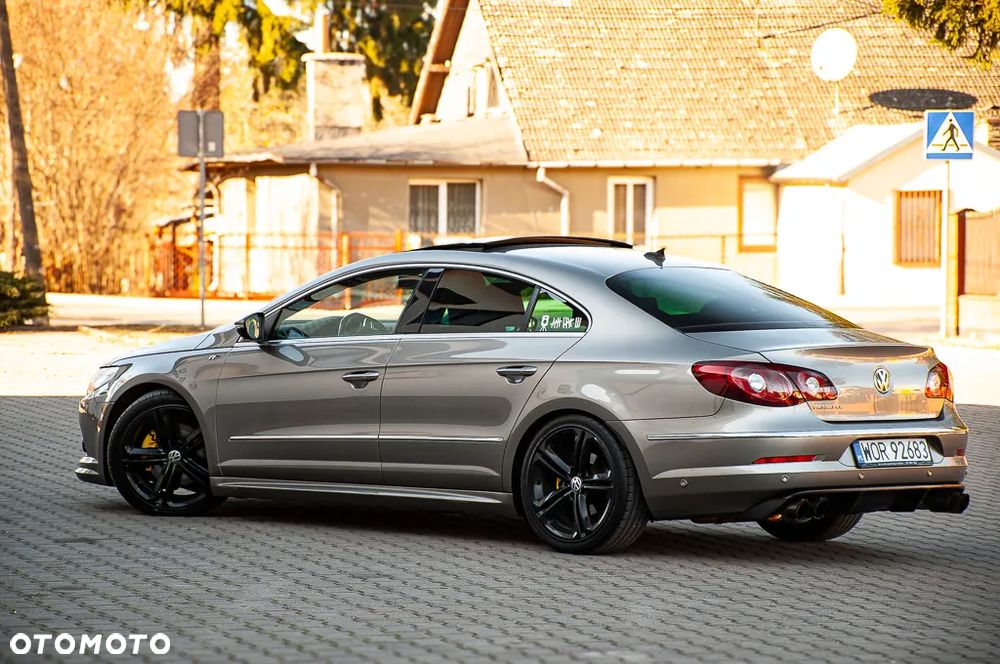 Volkswagen Passat CC - 8