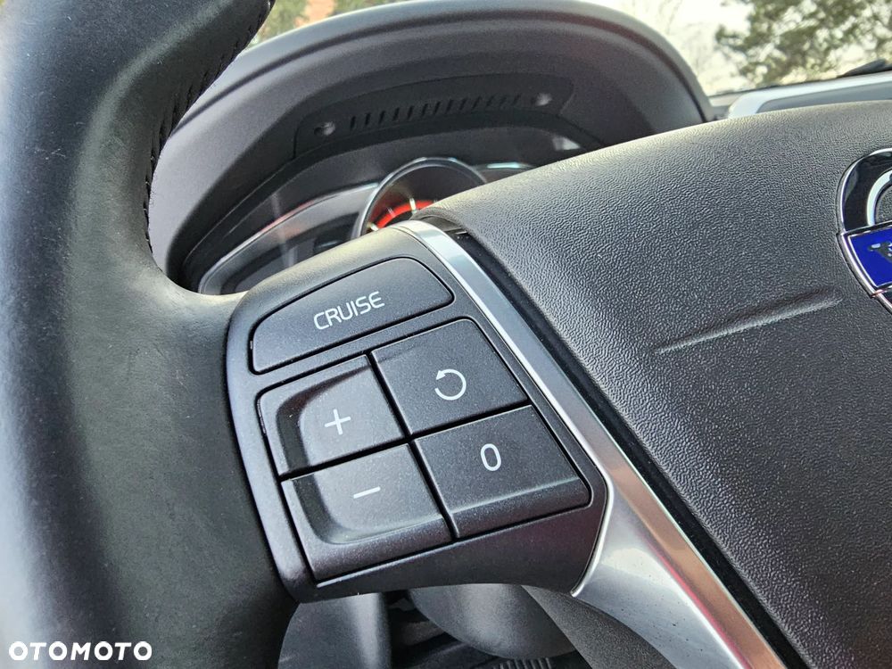 Volvo XC 60 D4 Geartronic Summum - 26