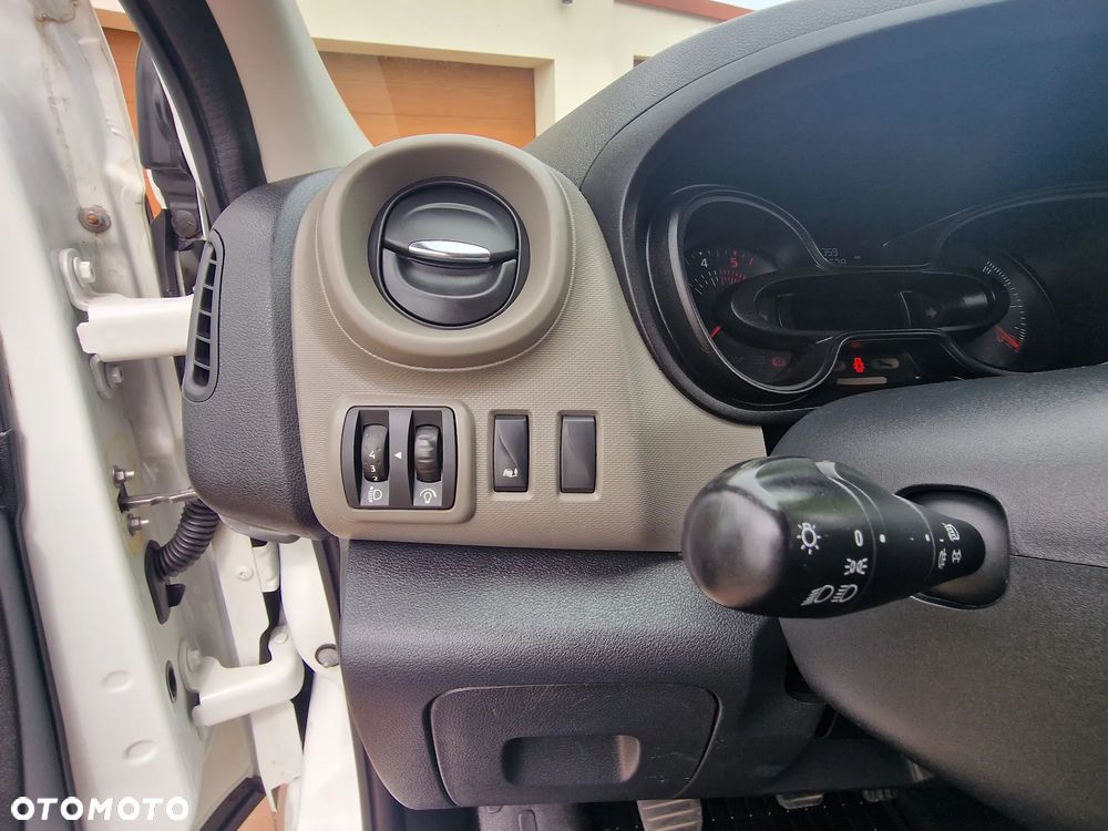 Renault Trafic 1.6 dCi - 14