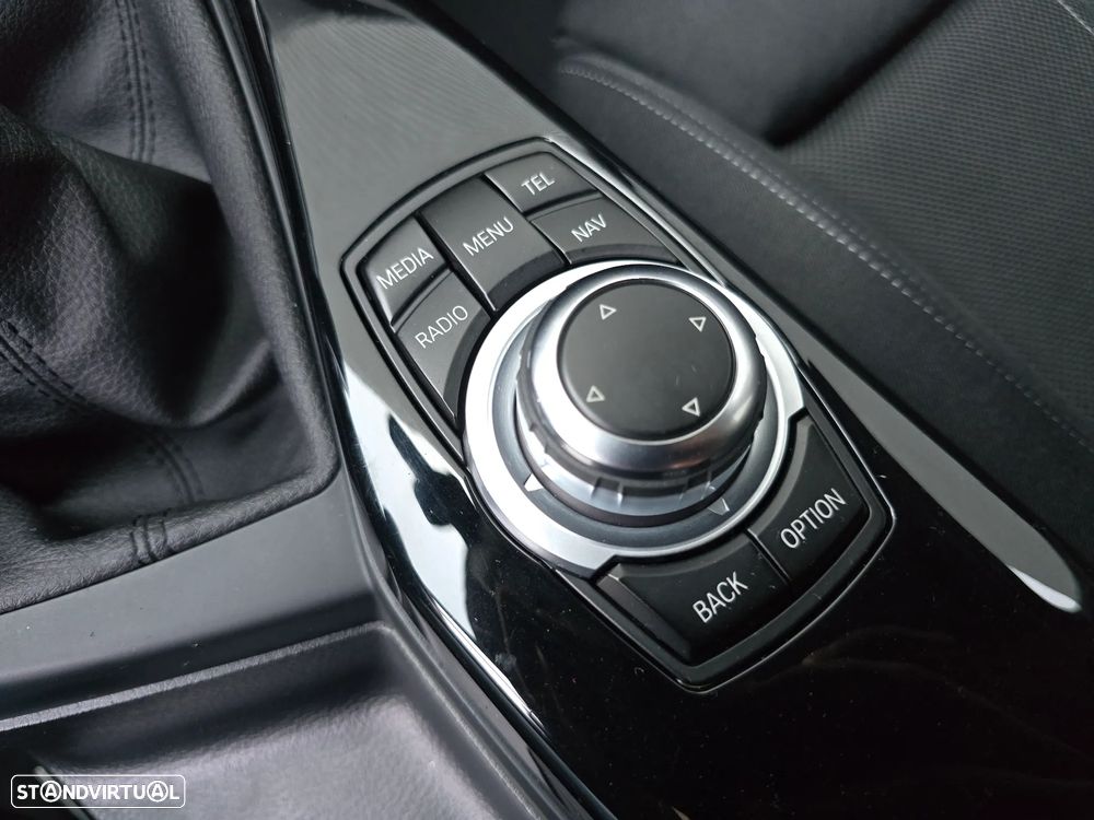 BMW 116 d Line Sport - 24