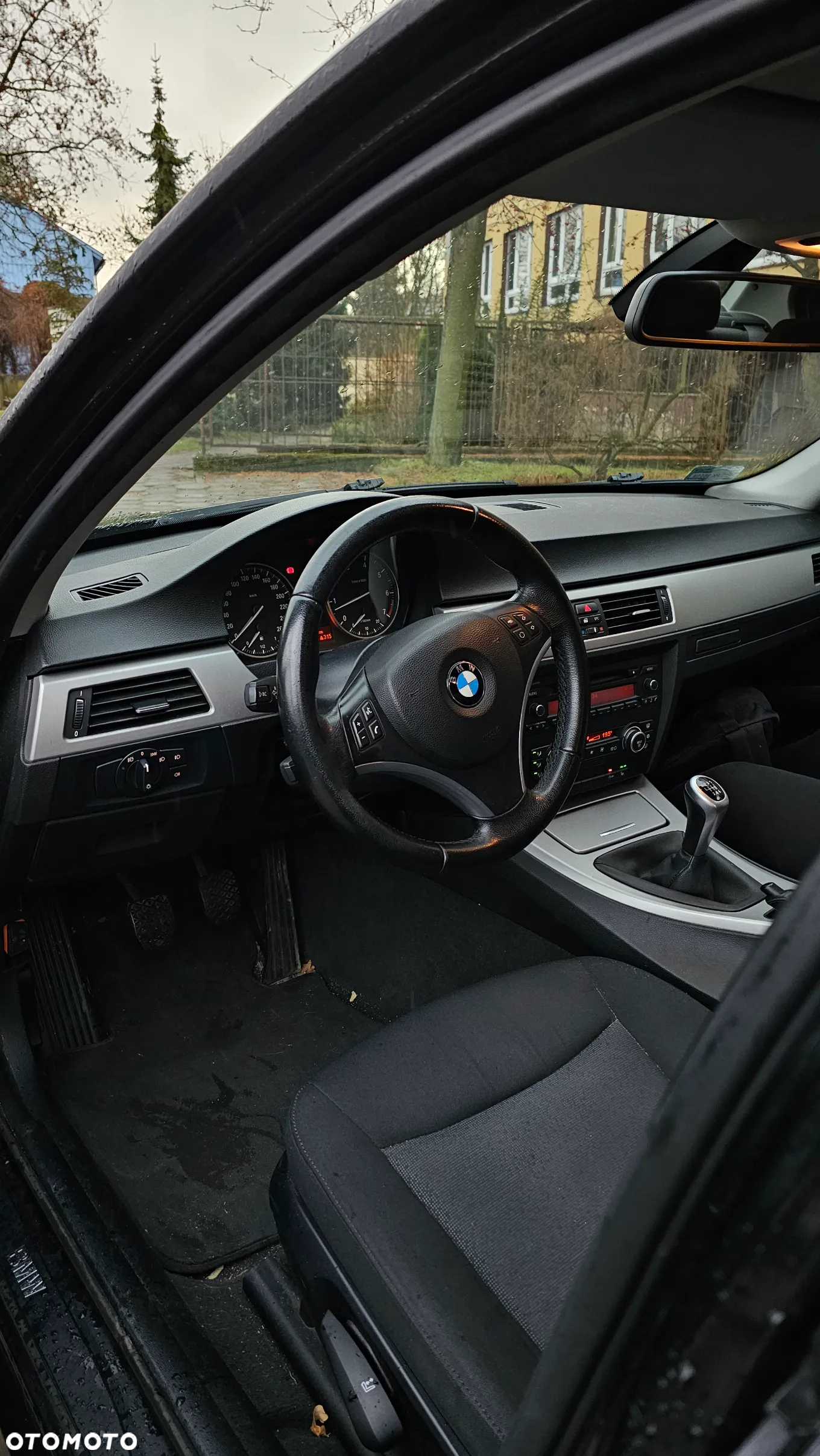 BMW Seria 3 318i - 15