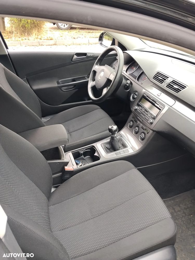 Volkswagen Passat 2.0 TDI Highline DPF - 12