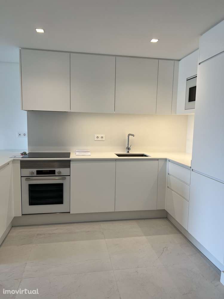 Exclusivo Apartamento T2 em Condominio de Luxo - Grande imagem: 4/32