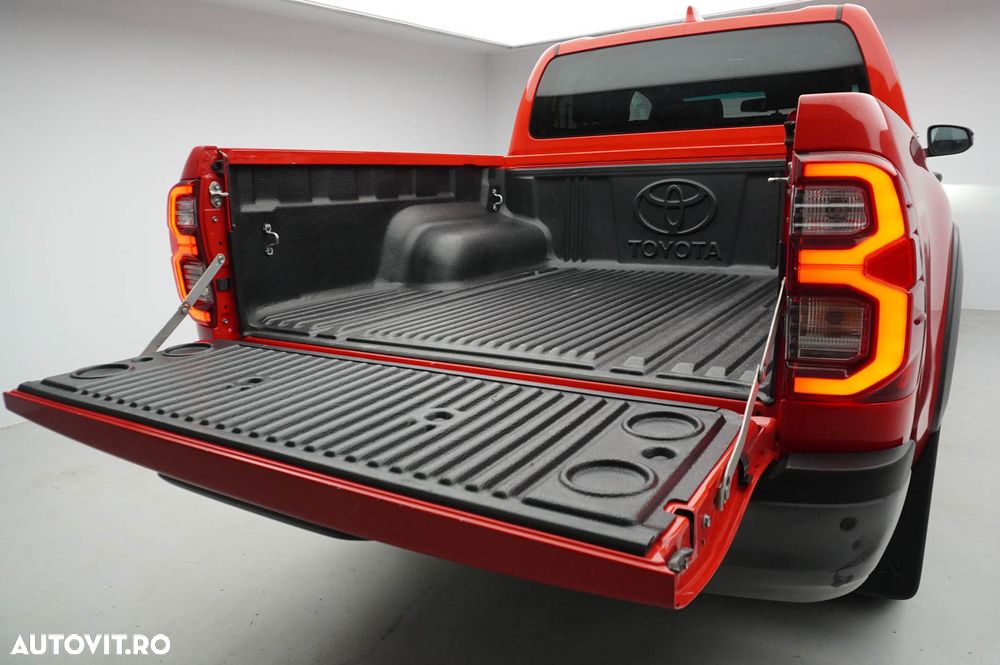 Toyota Hilux 4x4 Double Cab Autm. Invincible - 8