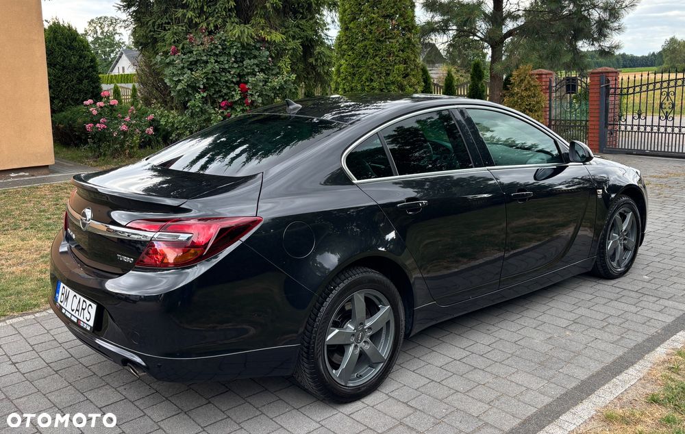 Opel Insignia 2.0 T Cosmo S&S - 18