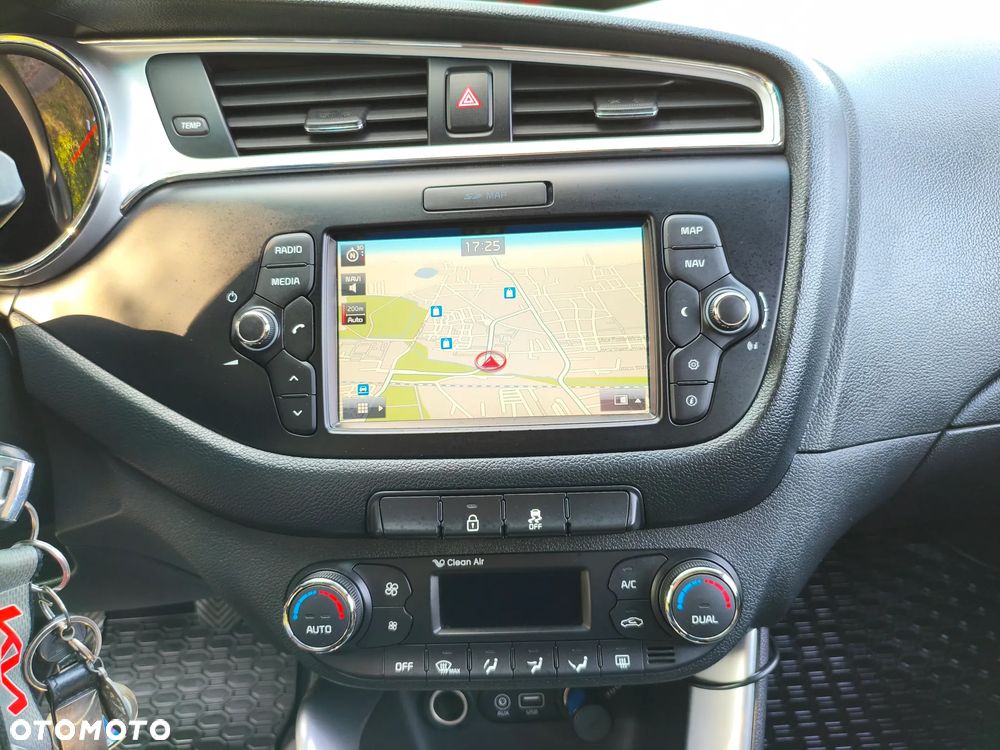 Kia Ceed 1.6 GDI L Business Line - 21